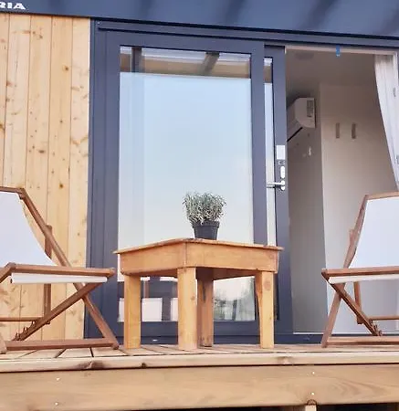 Sun Lodges